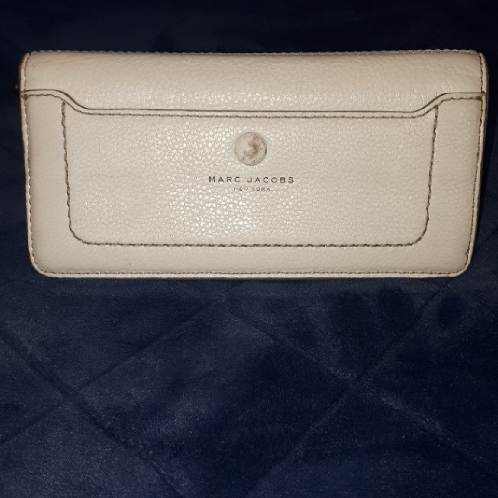 Marc Jacobs Classic Q Wingman Wallet